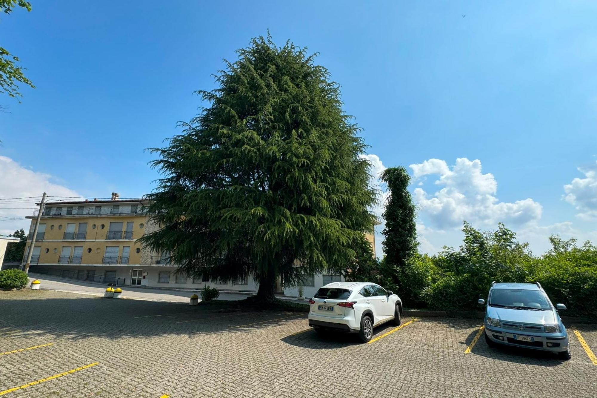 Appartamento Alberti Con Vista Lago Madonna Del Sasso ภายนอก รูปภาพ