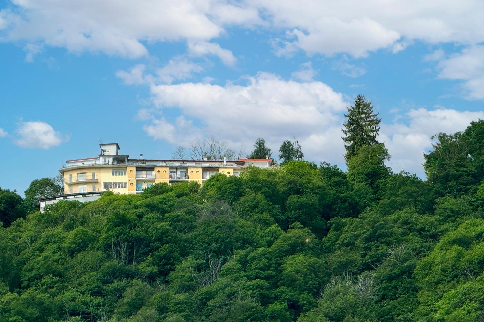 Appartamento Alberti Con Vista Lago Madonna Del Sasso ภายนอก รูปภาพ